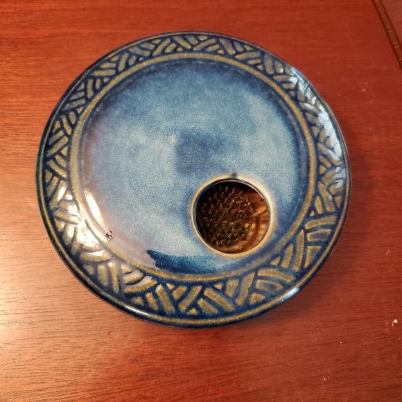 Decorative flat floral vase - Picture 1 of 2